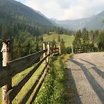 בקתה Unser Kleines מריה לוגאו